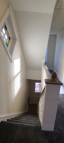 Building Photo - 204 Cadwalader Ave