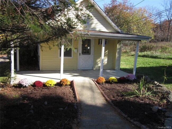 Building Photo - 15 16 18 Jmd Dr