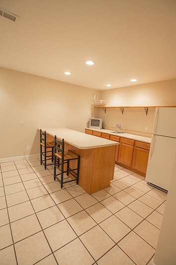 Building Photo - 541 Southampton Dr