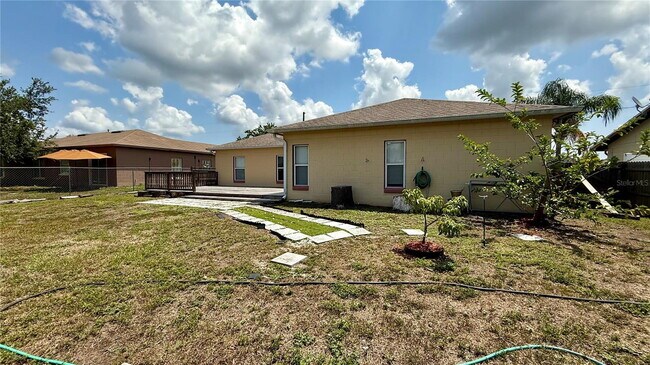 Building Photo - 526 Maricopa Dr