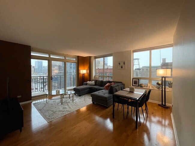 Building Photo - 1111 S Wabash Ave