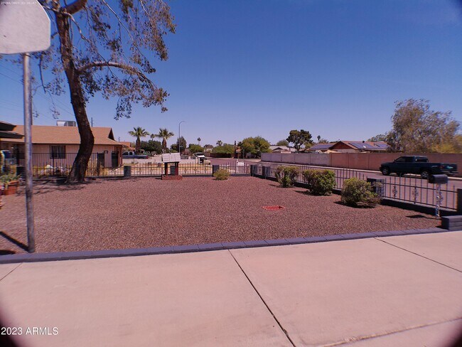 Building Photo - 5226 N 71st Ave