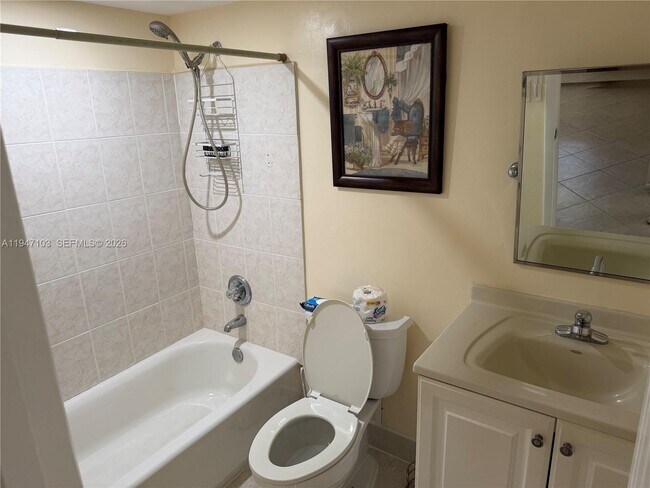 Building Photo - 7891 Sunrise Lakes Dr N