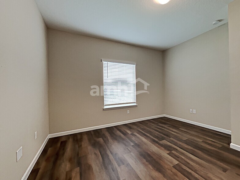 Building Photo - 81 Hemlock Point