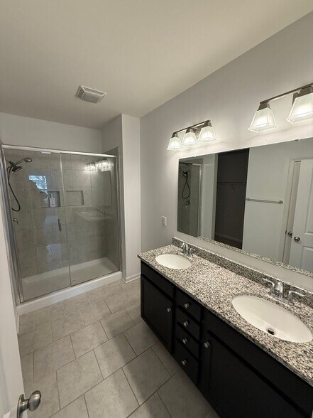 Building Photo - 5954 River Mdw Ct