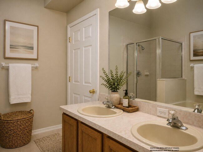 Building Photo - Spacious 3/2 Home For Rent in Davenport with extra Florida/Sun Room!!