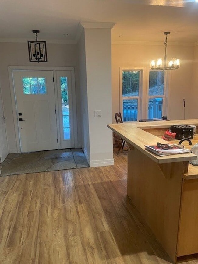 Building Photo - Rural, private 2-story Home