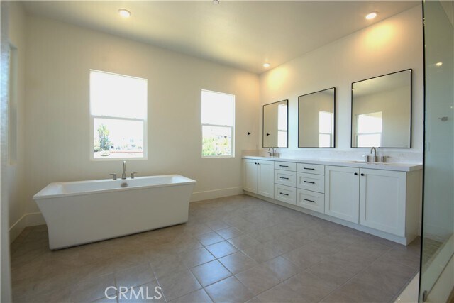 Building Photo - 4851 Rideline Rd