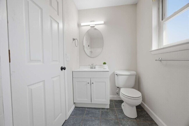 Building Photo - "Charming 4-Bedroom Shalimar Retreat- Power Included With Rent!"