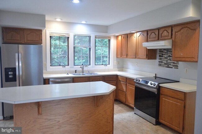 Building Photo - 5362 Sequoia Farms Dr