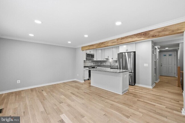Building Photo - 2916 Montauk Ct