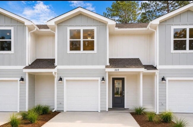 Building Photo - 333 Callie Dr