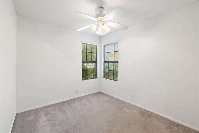 Building Photo - 12416 Deer Falls Dr