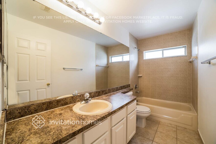 Building Photo - 13808 Greenebridge Ct