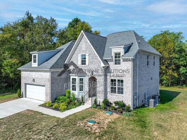 Building Photo - 631 Silva Ln