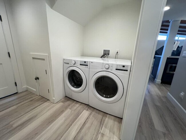 Building Photo - 1180 Pecos Way