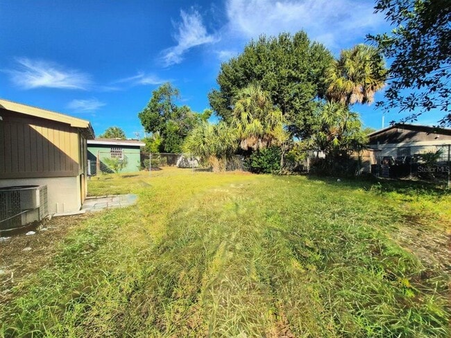 Building Photo - 1725 W Arch St