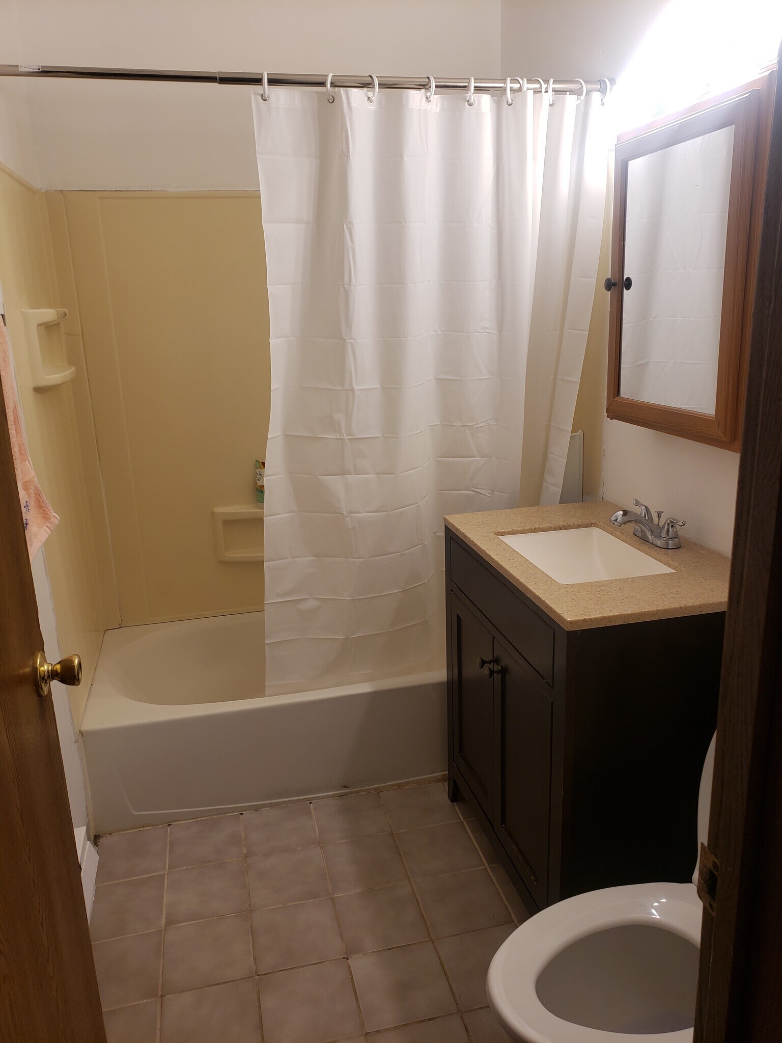 Building Photo - 1525 Norway Ln