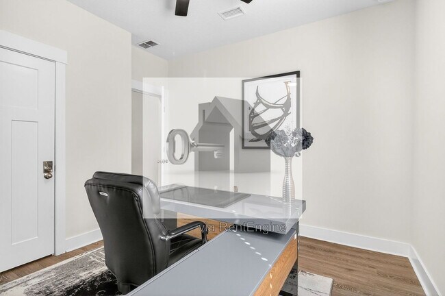 Building Photo - 6076 Rutherford Loop