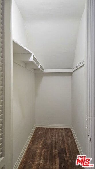 Building Photo - 1022 S Norton Ave