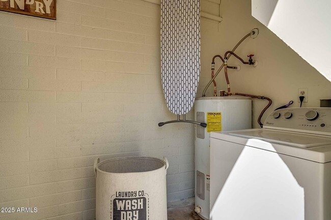 Building Photo - 7906 E Keim Dr