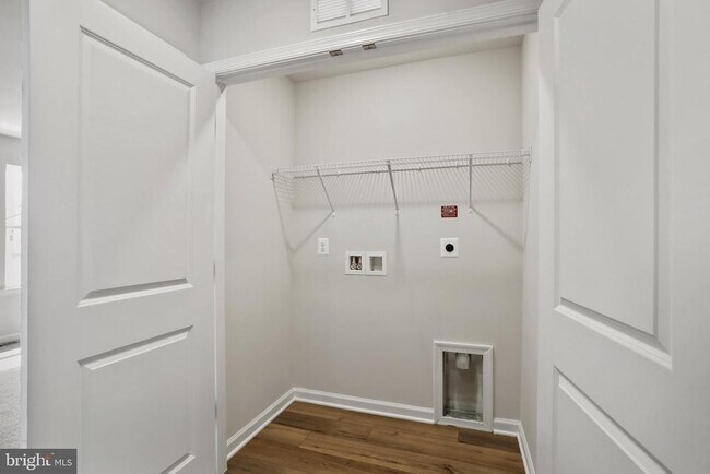 Building Photo - 137 Kinkade Ct