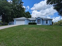 Building Photo - Lovely 3/2/2 Citrus Springs home with Hot Tub