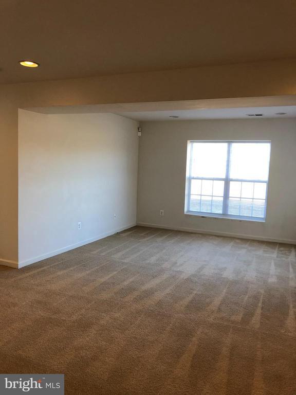 Building Photo - 5629 Ivy Hill Dr
