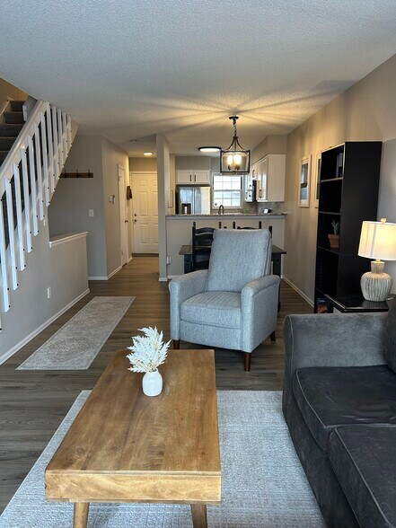 Building Photo - 1818 S Quebec Way