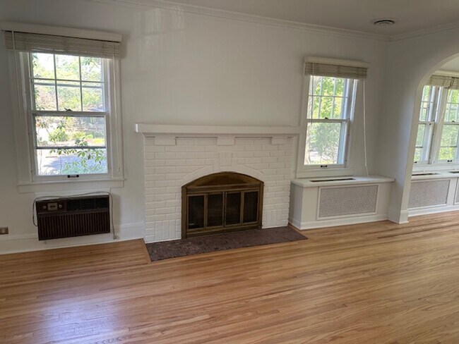 Building Photo - 4200 Brookside Ave
