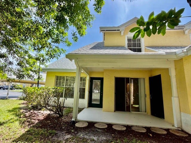 Building Photo - 6308 La Costa Dr