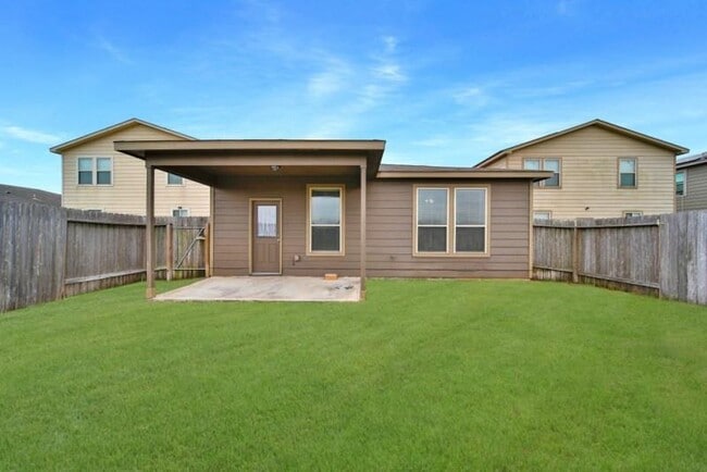 Building Photo - 2619 Skyview Silver Dr