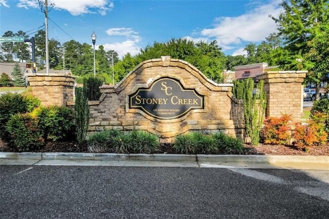 Building Photo - 268 Stone Park Dr