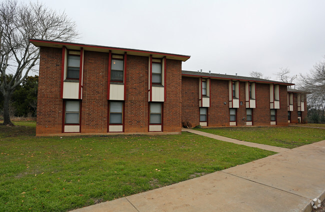 Building Photo - Whitestone Apartments