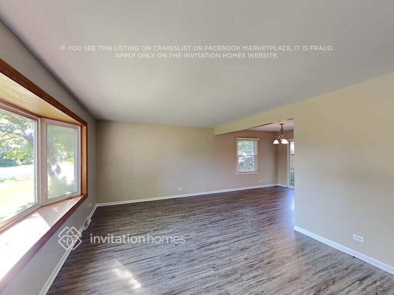 Building Photo - 26W064 Harrison St