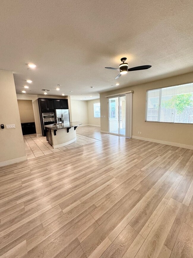 Building Photo - Resort-Style Living in Natomas Meadows | 4BD + Clubhouse & Pools SEE VIDEO