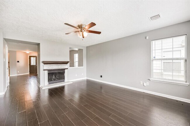 Building Photo - 22218 Orchard Dale Dr