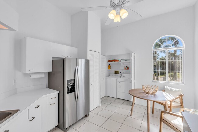 Building Photo - 2841 Citrus Lake Dr