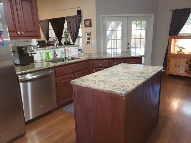 Building Photo - 2061 Riviera Ln S