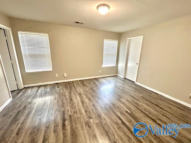Building Photo - 228 Dormont Dr NE