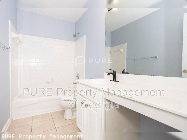 Building Photo - 457 Darter Dr NW