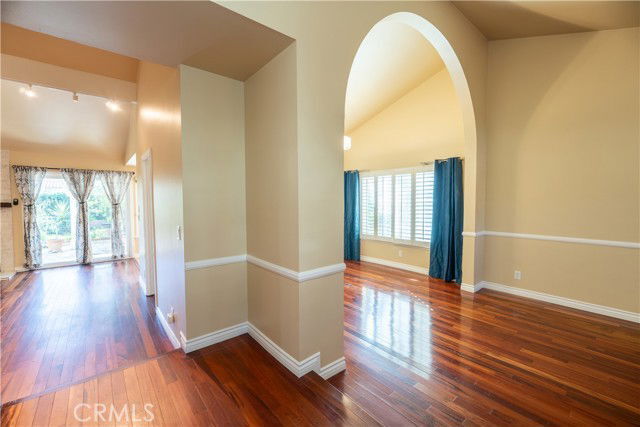 Building Photo - 23640 Vía Calma