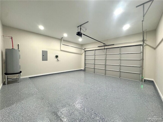 Building Photo - 1003 Durango Dr