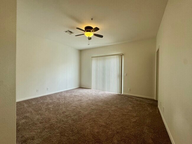 Building Photo - 74088 Daisy Ln