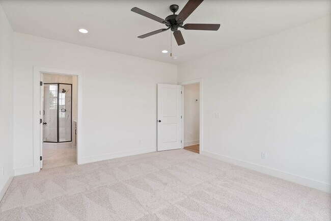 Building Photo - Designer Home zoned for Pike Road Schools!