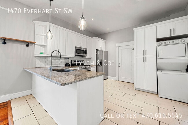 Building Photo - 1470 Everhart St SW