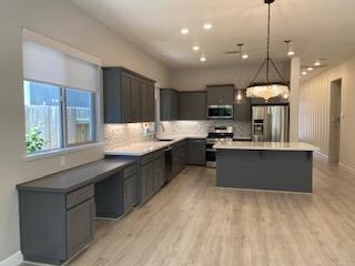 Building Photo - 5009 Creekhollow Way