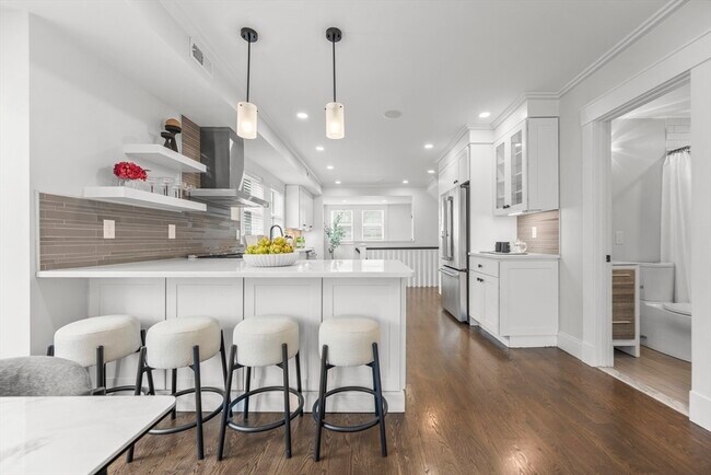 Building Photo - 72 Governor Winthrop Rd