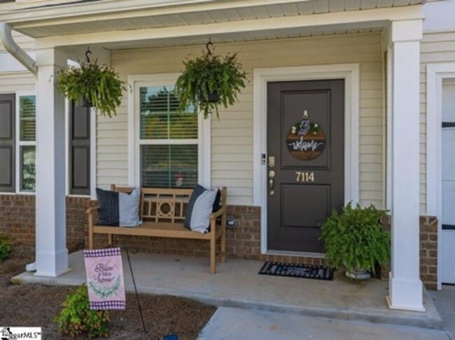 Building Photo - 7114 Luna Mae Ct