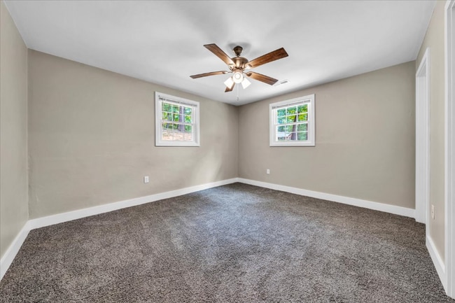 Building Photo - 2637 Coachman Cir